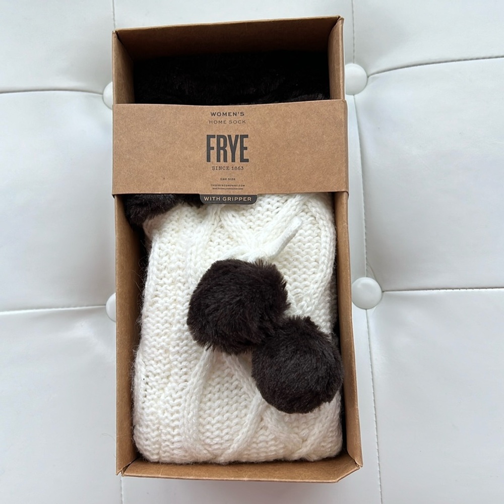 NWT Women’s FRYE Home Socks with Gripper